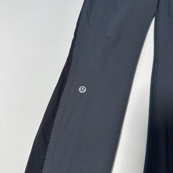 Lululemon Smooth Stride Tight - Picture 7 of 7